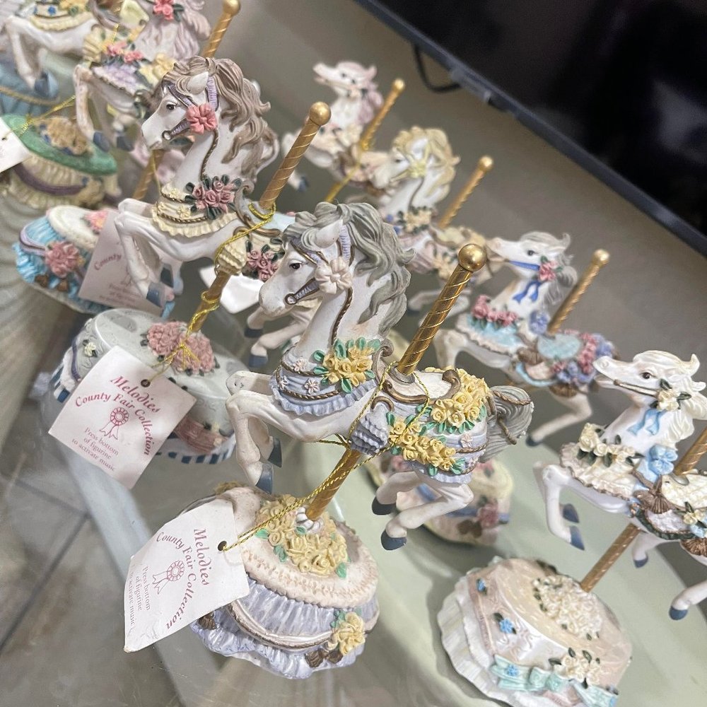Carousel Musical Collection - Picture 3 of 16